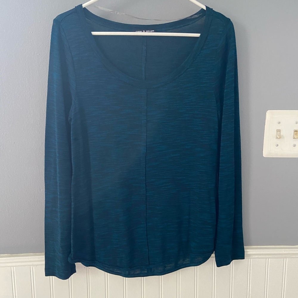 Like New! Cable and Gauge Size Medium Top